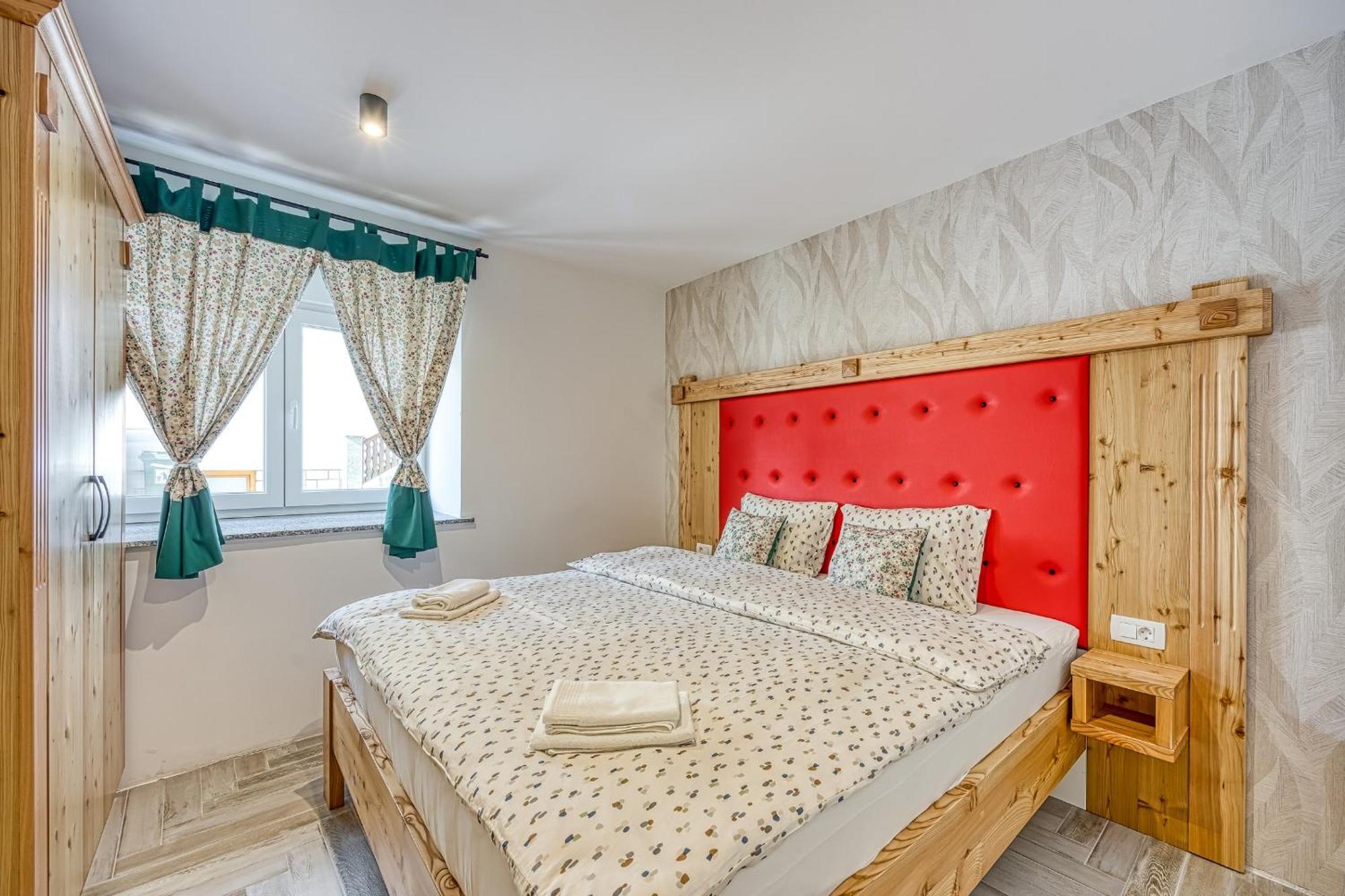 Apartments Viktor Rateče Екстериор снимка