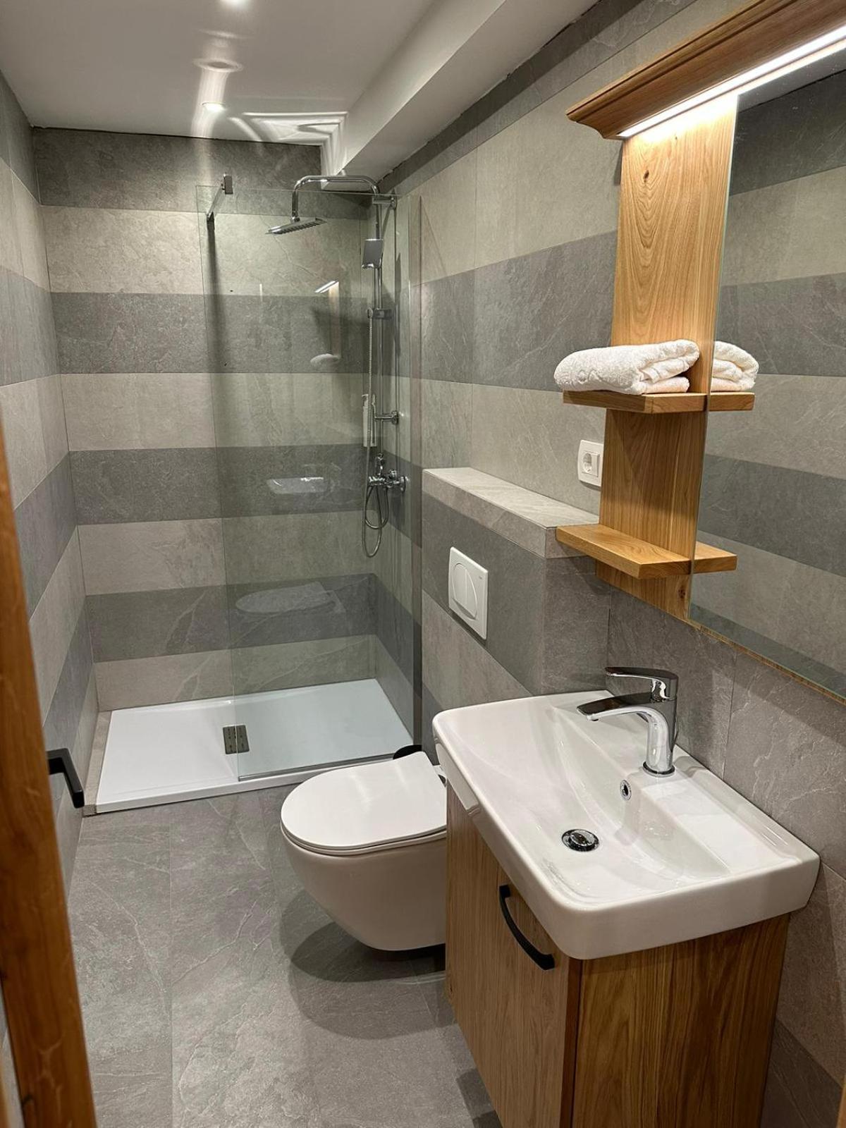 Apartments Viktor Rateče Стая снимка